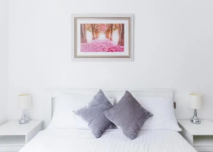 Luxury Hampstead Mews House, Close To City Centre